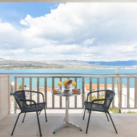Hotel Buenavista House Trogir Mastrinka